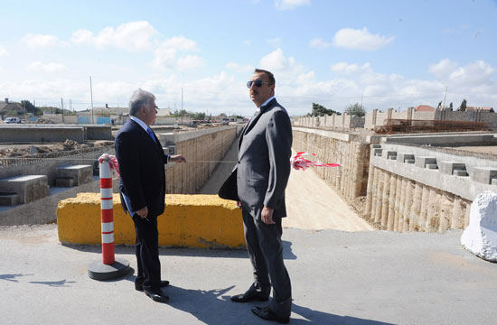 Azərbaycan Prezidenti İlham Əliyev Bakıda avtomobil yollarının genişləndirilməsi və tikintisi ilə tanış olub (FOTO)
