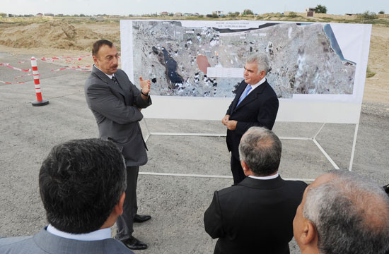 Azərbaycan Prezidenti İlham Əliyev Bakıda avtomobil yollarının genişləndirilməsi və tikintisi ilə tanış olub (FOTO)