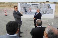 Azərbaycan Prezidenti İlham Əliyev Bakıda avtomobil yollarının genişləndirilməsi və tikintisi ilə tanış olub (FOTO)
