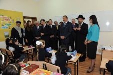 Azərbaycan Prezidenti Bakı şəhərinin Xətai rayonunda yəhudi uşaqlar üçün "Xabad-Or-Avner" təhsil mərkəzinin açılışında iştirak etmişdir (FOTO)