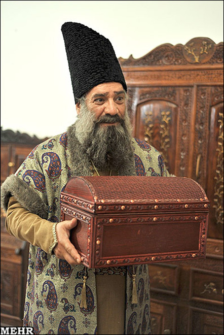İranda Azərbaycanın tanınmış dramaturqunun "Dumanlı Təbriz" romanı əsasında serial çəkilir (FOTO)