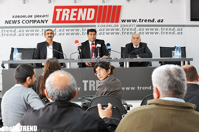 Azərbaycanlı alim İran dövlətini məhkəməyə verəcək (FOTO)