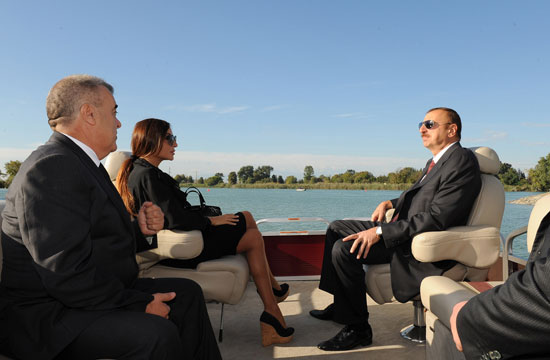 Azərbaycan Prezidenti Mingəçevirdə "Kür" Olimpiya Tədris-İdman Mərkəzinin açılış mərasimində iştirak edib (FOTO)