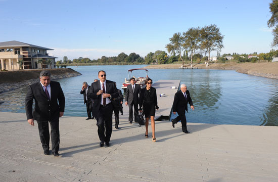 Azərbaycan Prezidenti Mingəçevirdə "Kür" Olimpiya Tədris-İdman Mərkəzinin açılış mərasimində iştirak edib (FOTO)