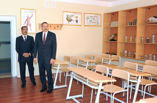 İnfrastruktur və təhsilin səviyyəsi Azərbaycanda yüksək səviyyədə olmalıdır - Prezident İlham Əliyev (ƏLAVƏ OLUNUB)(FOTO)