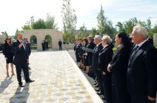 İnfrastruktur və təhsilin səviyyəsi Azərbaycanda yüksək səviyyədə olmalıdır - Prezident İlham Əliyev (ƏLAVƏ OLUNUB)(FOTO)