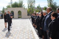 İnfrastruktur və təhsilin səviyyəsi Azərbaycanda yüksək səviyyədə olmalıdır - Prezident İlham Əliyev (ƏLAVƏ OLUNUB)(FOTO)