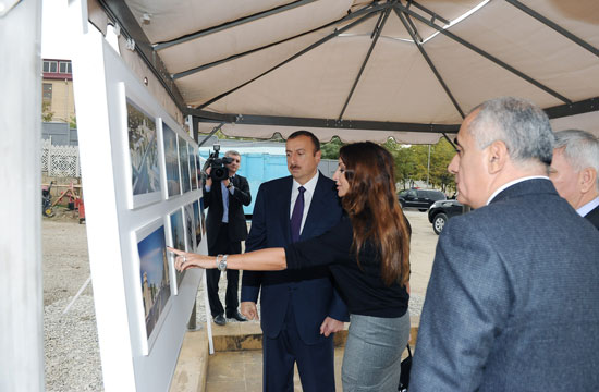 Azərbaycan Prezidenti İlham Əliyev Heydər Əliyev Fondunun təşəbbüsü ilə Şamaxı Cümə məscidində aparılan bərpa və yenidənqurma işlərinin gedişi ilə tanış olub (FOTO)