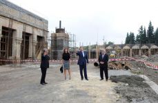 Azərbaycan Prezidenti İlham Əliyev Heydər Əliyev Fondunun təşəbbüsü ilə Şamaxı Cümə məscidində aparılan bərpa və yenidənqurma işlərinin gedişi ilə tanış olub (FOTO)