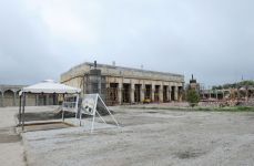 Azərbaycan Prezidenti İlham Əliyev Heydər Əliyev Fondunun təşəbbüsü ilə Şamaxı Cümə məscidində aparılan bərpa və yenidənqurma işlərinin gedişi ilə tanış olub (FOTO)