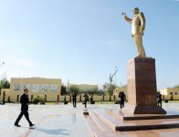 Azərbaycan Prezidenti Sabirabadda orta məktəbin açılışında iştirak edib (YENİLƏNİB) (FOTO)