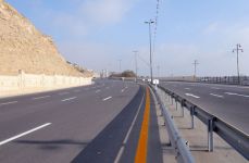 İlham Əliyev Bakı-Ələt avtomobil yolunun yenidən tikilmiş və yenidən qurulmuş hissələrinin açılışında iştirak edib (ƏLAVƏ OLUNUB)(FOTO)