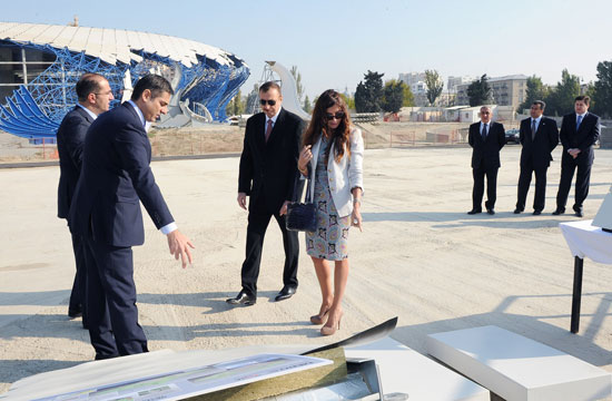 Azərbaycan Prezidenti İlham Əliyev Heydər Əliyev Mərkəzində aparılan inşaat işlərinin gedişi ilə tanış olub (FOTO)
