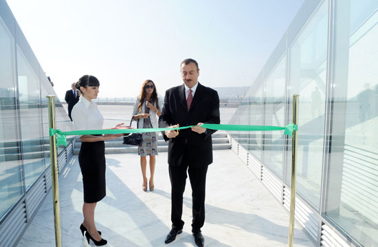 Prezident İlham Əliyev Dövlət Bayrağı Muzeyinin açılışında iştirak etmişdir (ƏLAVƏ OLUNUB) (FOTO)