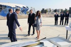Azərbaycan Prezidenti İlham Əliyev Heydər Əliyev Mərkəzində aparılan inşaat işlərinin gedişi ilə tanış olub (FOTO)