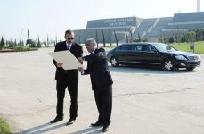 Prezident İlham Əliyev Dövlət Bayrağı Muzeyinin açılışında iştirak etmişdir (ƏLAVƏ OLUNUB) (FOTO)