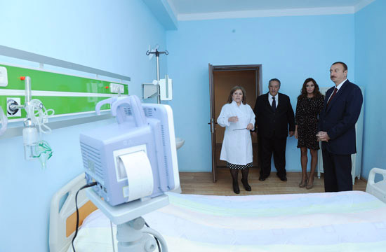 İlham Əliyev Quzanlı qəsəbəsində Ağdam rayon mərkəzi xəstəxanasının yeni binasının açılışında iştirak edib (FOTO)