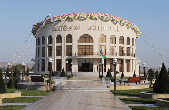 Prezident İlham Əliyev Horadiz şəhərində Muğam Mərkəzinin açılışında iştirak edib (FOTO)