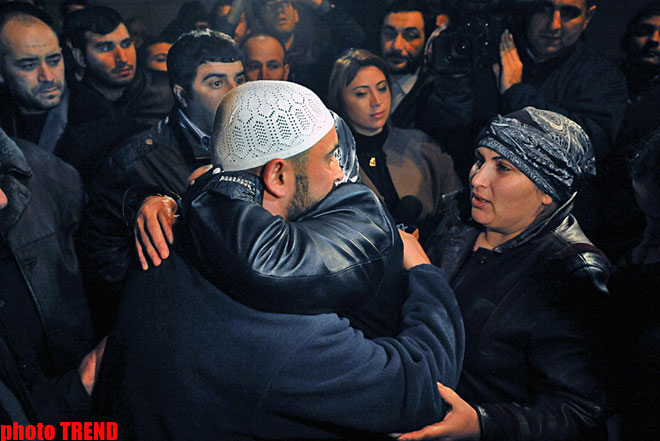 Türkiyədə avtobusun qəzaya uğraması nəticəsində həlak olan Azərbaycan zəvvarlarının meyitləri Vətənə gətirilib (ƏLAVƏ OLUNUB) (FOTO)