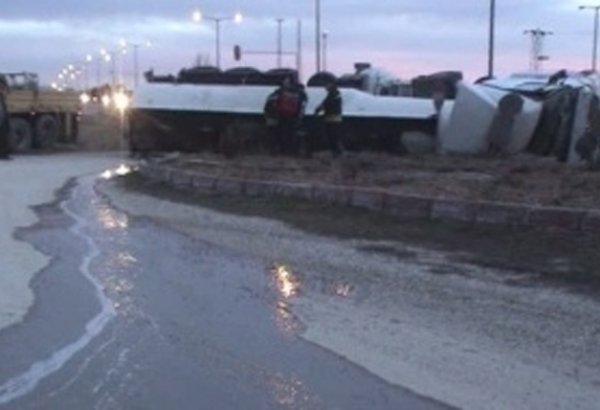 İranda dəhşətli yol qəzası: 18 nəfər yanaraq ölüb