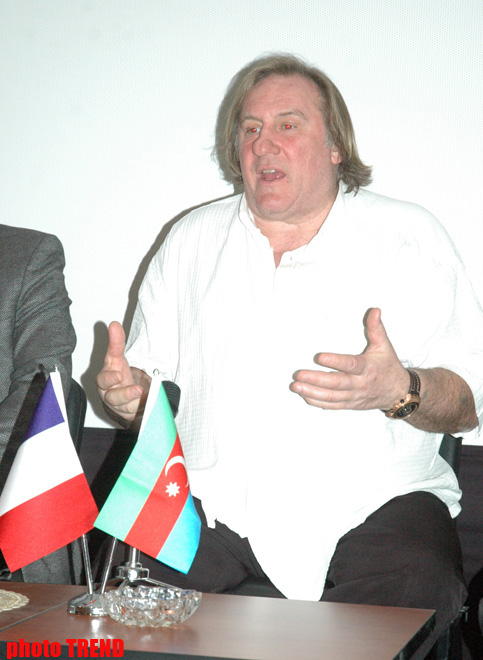 Jerar Depardye Bakıya gələcək (FOTO)