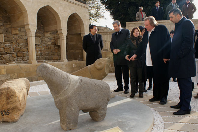 Jerar Depardye Bakıya gələcək (FOTO)
