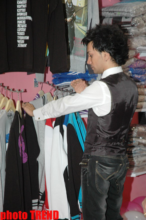 100% F.A "shoping"də (FOTO)