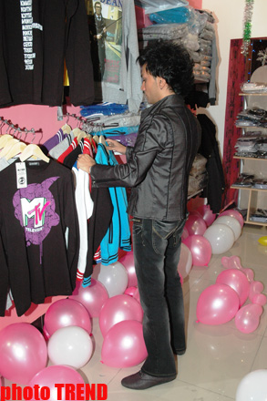 100% F.A "shoping"də (FOTO)