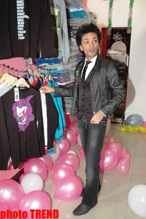 100% F.A "shoping"də (FOTO)