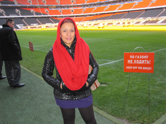 Donetskin "Şaxtyor" klubunun "yeni transferi" Azərbaycan müğənnisi Tünzalə Ağayeva oldu (FOTO)
