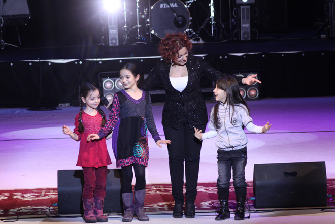 Azərbaycanlı müğənni Tünzalə Ağayevanın Ukrayna macəraları (FOTO)