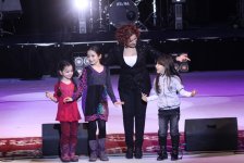 Azərbaycanlı müğənni Tünzalə Ağayevanın Ukrayna macəraları (FOTO)
