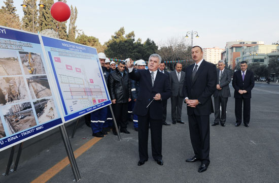 Prezident İlham Əliyev paytaxtda yeni inşa olunan bir sıra yol-nəqliyyat kompleksi obyektlərinin açılışında iştirak etmişdir (FOTO)