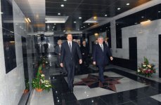 Prezident İlham Əliyev paytaxtda yeni inşa olunan bir sıra yol-nəqliyyat kompleksi obyektlərinin açılışında iştirak etmişdir (FOTO)