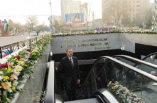 Prezident İlham Əliyev paytaxtda yeni inşa olunan bir sıra yol-nəqliyyat kompleksi obyektlərinin açılışında iştirak etmişdir (FOTO)