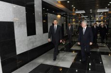 Prezident İlham Əliyev paytaxtda yeni inşa olunan bir sıra yol-nəqliyyat kompleksi obyektlərinin açılışında iştirak etmişdir (FOTO)