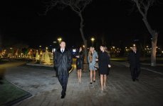 Prezident İlham Əliyev Bakı Ticarət Limanının yaxınlığında yeni parkın açılışında iştirak etmişdir (FOTO)