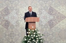 Azərbaycan Prezidentinə "Jurnalistlərin dostu" mükafatı təqdim olunub (FOTO)