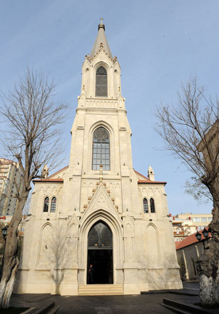 Azərbaycan Prezidenti Filarmoniyanın kamera və orqan musiqisi zalı binasının təmir və bərpa işlərindən sonra açılışında iştirak edib (FOTO)
