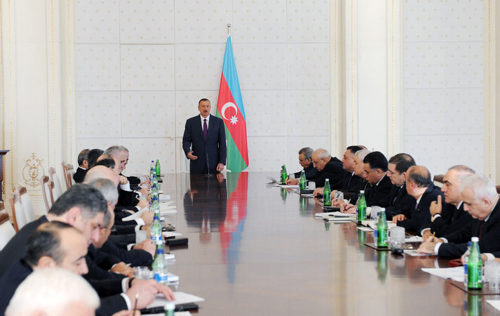 2011-ci il də Azərbaycan iqtisadiyyatının inkişafı üçün uğurlu olacaq – Prezident İlham Əliyev (ƏLAVƏ OLUNUB 2) (FOTO)