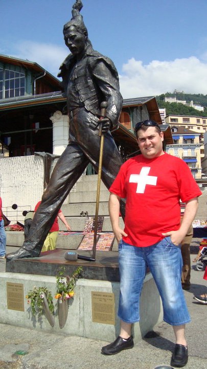 Tanınmış şoumen Murad Arif Stokholmda nişanladı (FOTO)