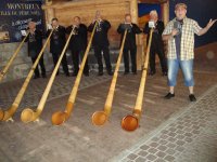 Tanınmış şoumen Murad Arif Stokholmda nişanladı (FOTO)