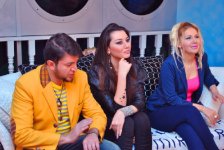Tənqid hədəfində olan "Next" qrupunun üzvləri aparıcılığa başladı (FOTO)