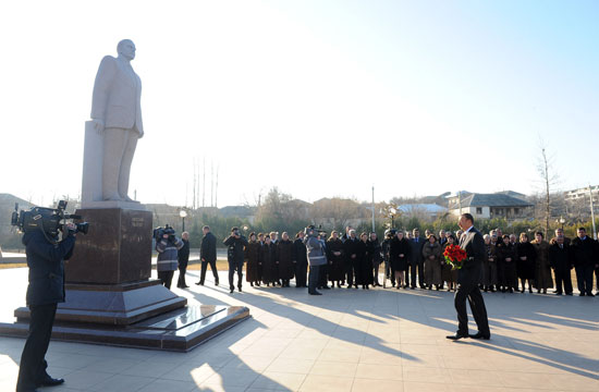 Qazax-Gürcüstan dövlət sərhədi yolunu genişləndirmək olar - Prezident İlham Əliyev (ƏLAVƏ OLUNUB)(FOTO)