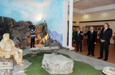 İlham Əliyev Qazaxda yenidənqurma işləri aparılmış Səməd Vurğun Poeziya evinin açılışında iştirak edib (ƏLAVƏ OLUNUB) (FOTO)