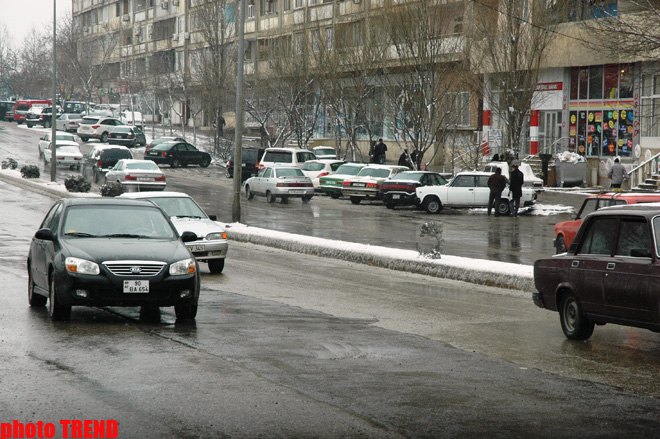 Bakıda anomal hava şəraiti ilə bağlı 6 yol qəzası baş verib