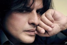 Tele-aparıcı Kamilə Babayevanın həyat yoldaşı vampirlik hisslərindən danışdı (FOTO)