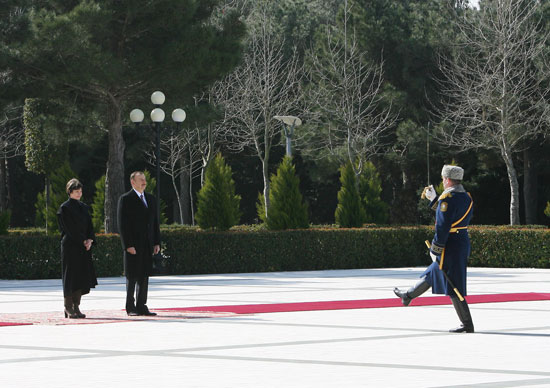 Azərbaycan rəsmi səfərdə olan İsveçrə Konfederasiyasının Prezidentinin rəsmi qarşılanma mərasimi olub (FOTO)