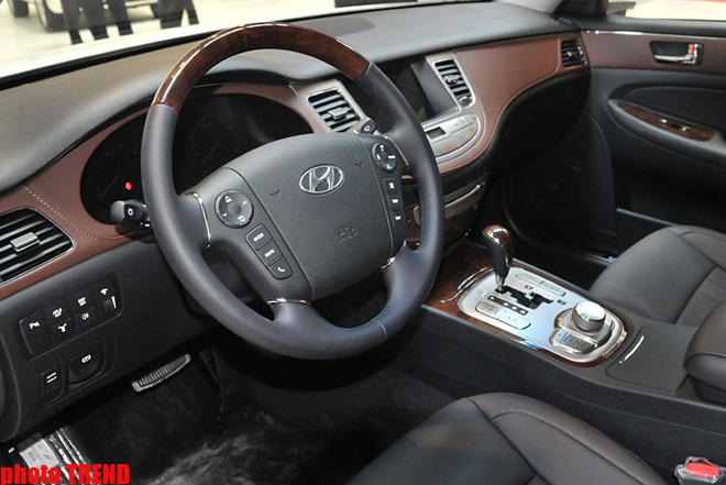 Bakıda "AutoShow" 7-ci Azərbaycan Beynəlxalq Avtomobil Sərgisi öz işinə başlayıb (FOTO)