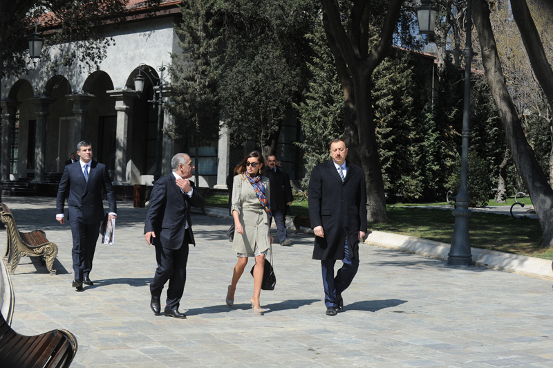 Azərbaycan Prezidenti İlham Əliyev və xanımı Mehriban Əliyeva Bakıda Zabitlər parkının açılış mərasimində iştirak ediblər (FOTO)